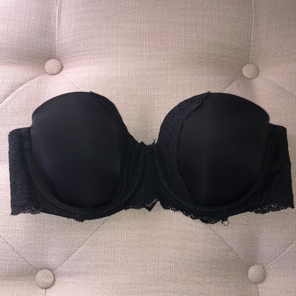 VS Lace Strapless Bra